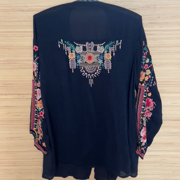 Johnny Was floral rayon embroidered tunic top sz XS blue multicolor buttons tie - Picture 14 of 16